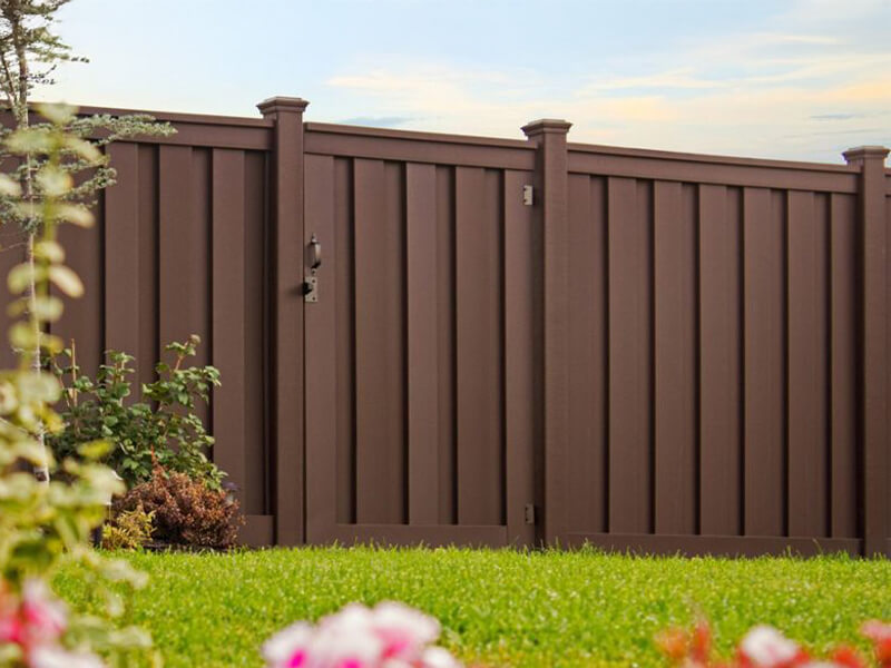 Specialty fence installation company in St. Louis MO